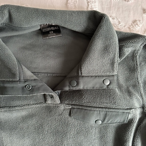 half snap pullover - Picture 4 of 5